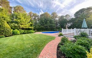 Private Southampton Oasis with Pool, Hot Tub & Beaches Nearby - Hampton Bays, New York