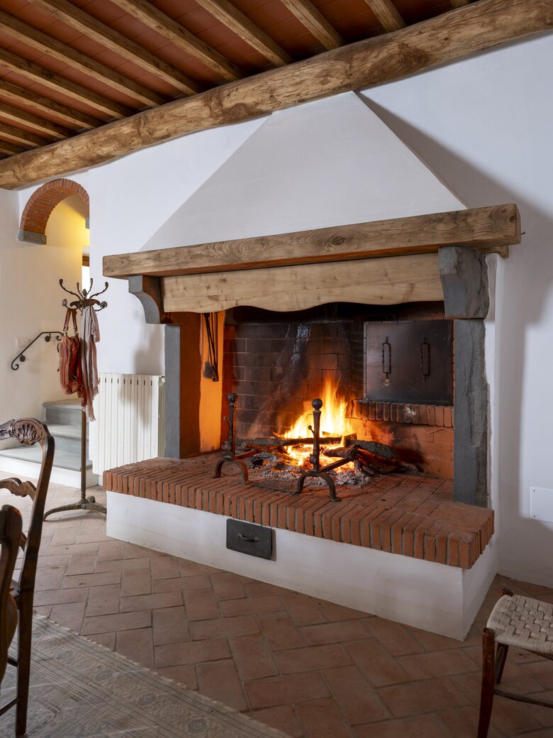 Campo Sasso Stone Farmhouse with Panoramic Chianti Valley Views - San Polo in Chianti, Italy