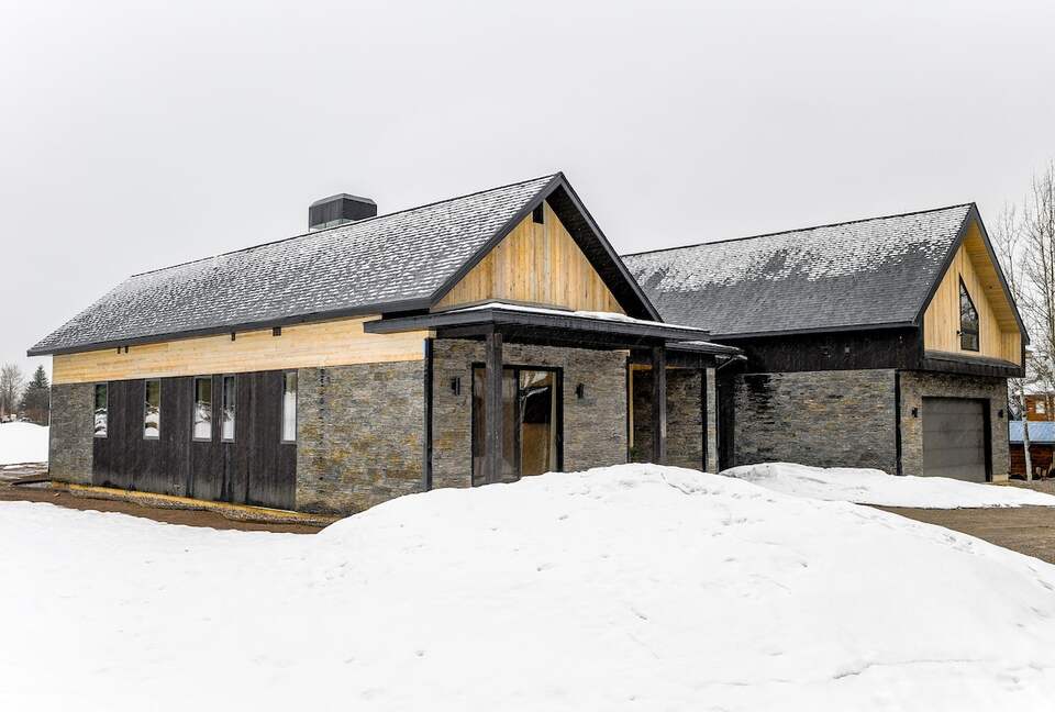 Elevated Living in Star Valley Ranch - Star Valley Ranch, Wyoming