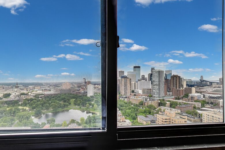 Elegant Minneapolis City Retreat - Minneapolis, Minnesota