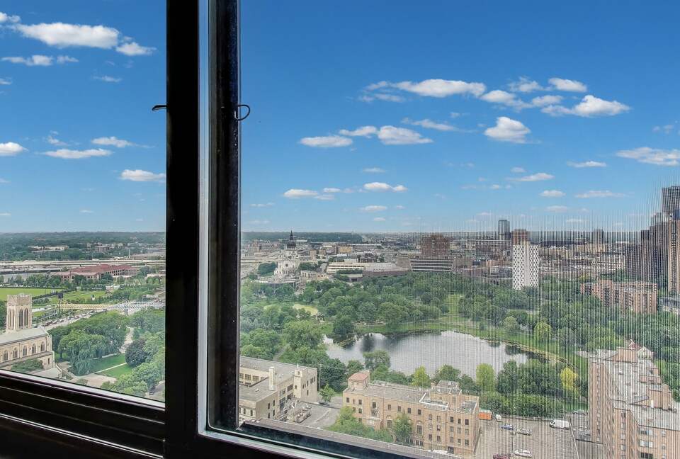 Elegant Minneapolis City Retreat - Minneapolis, Minnesota