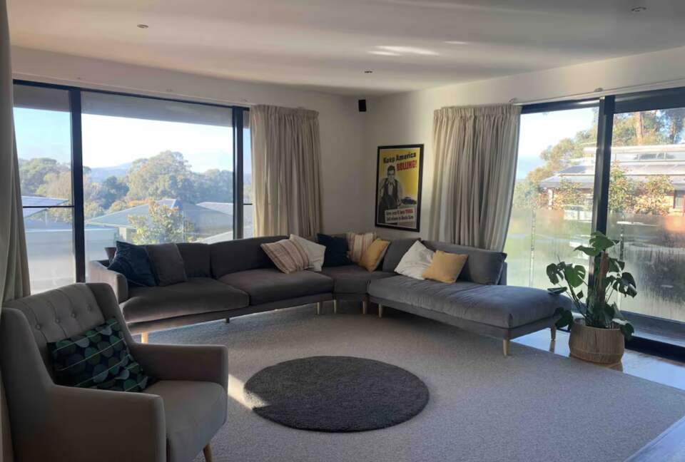 Chic Family Retreat with Pool & Views - Nerrina, Australia