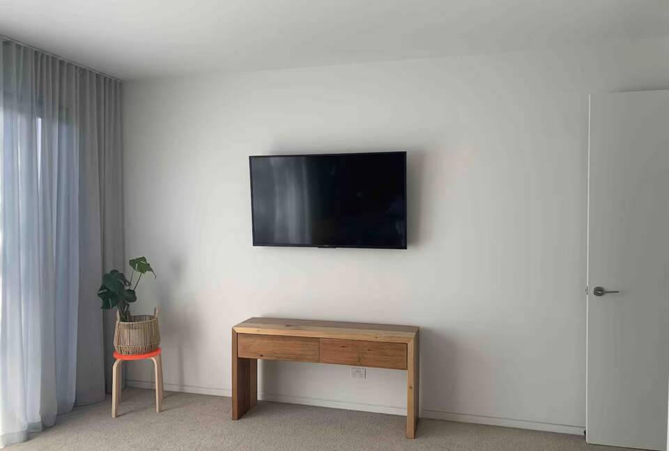 Chic Family Retreat with Pool & Views - Nerrina, Australia