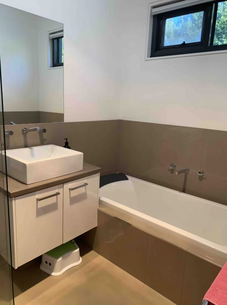 Chic Family Retreat with Pool & Views - Nerrina, Australia