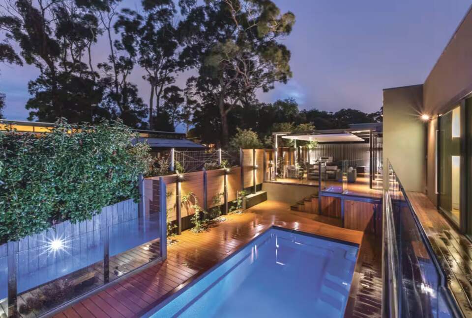 Chic Family Retreat with Pool & Views - Nerrina, Australia