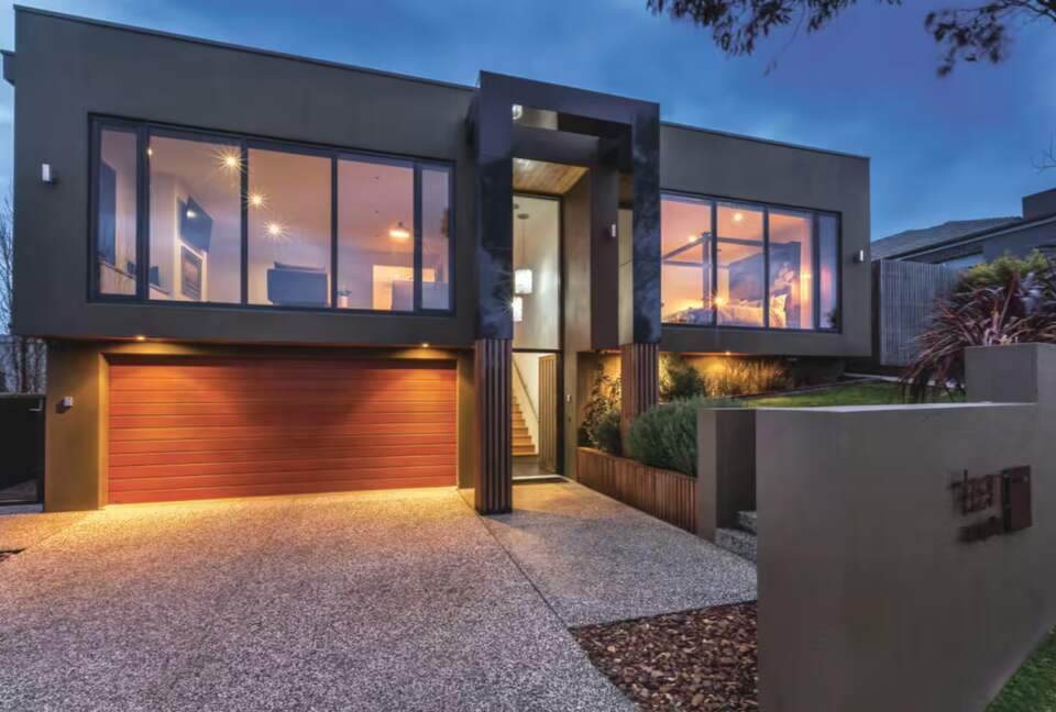 Chic Family Retreat with Pool & Views - Nerrina, Australia