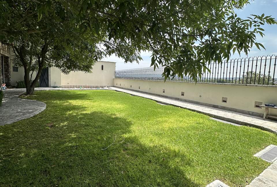Refined Living in a Gated Colonial Retreat - San Miguel de Allende, Mexico
