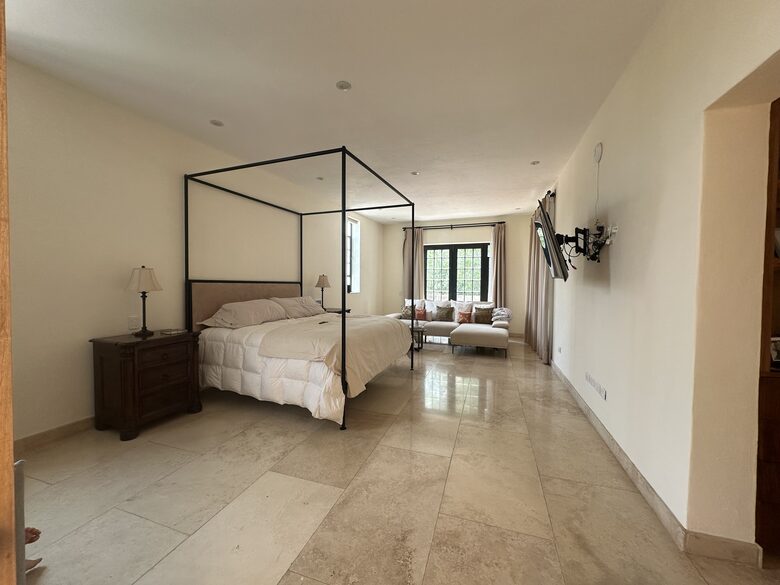 Refined Living in a Gated Colonial Retreat - San Miguel de Allende, Mexico