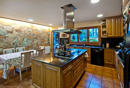 Elegant Mountain Retreat with Sea Views - Arenys de Munt, Spain