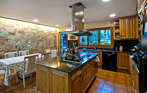 Elegant Mountain Retreat with Sea Views - Arenys de Munt, Spain