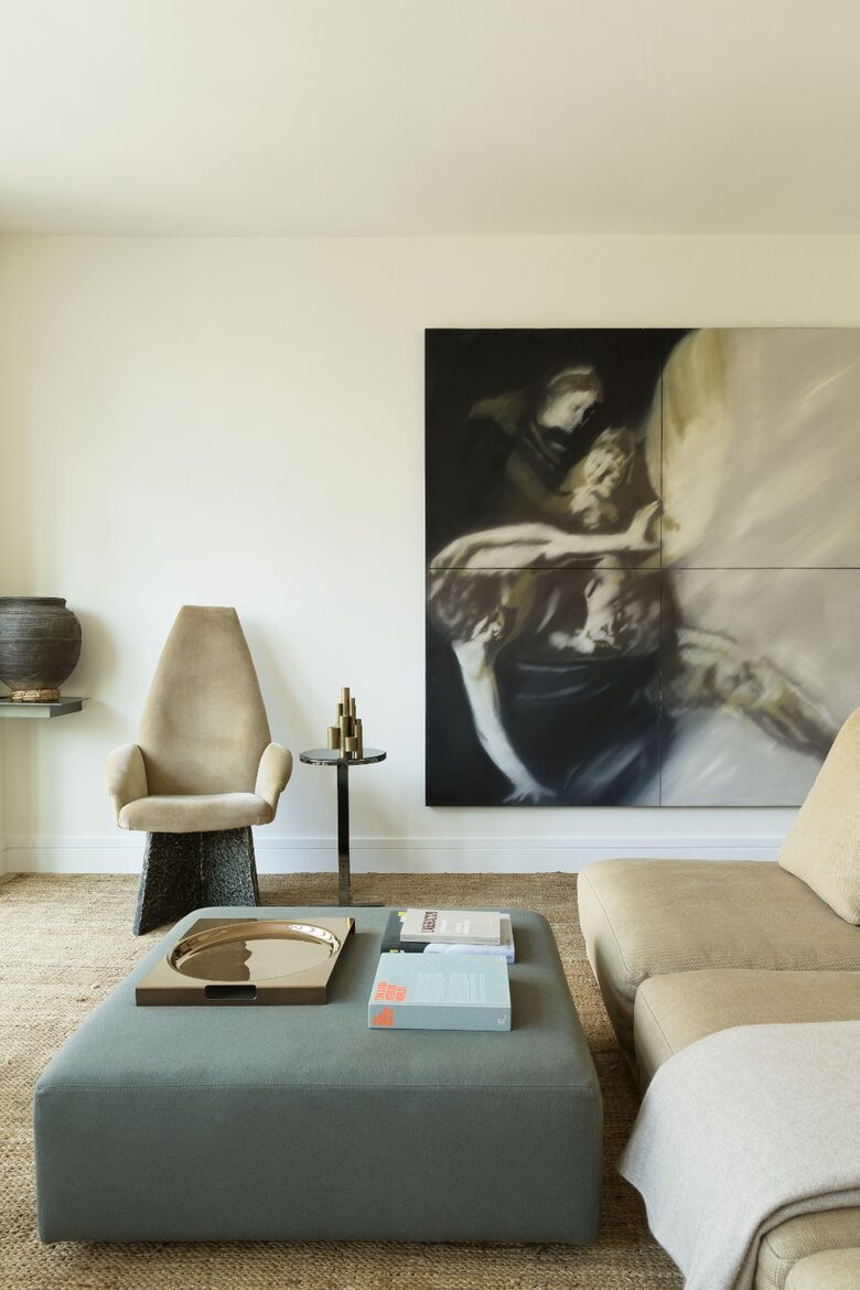 Sophisticated Two-Bedroom Retreat in Prime Manhattan - New York, New York