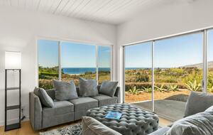 Malibu’s Ocean & Mountain View Escape - Malibu, California