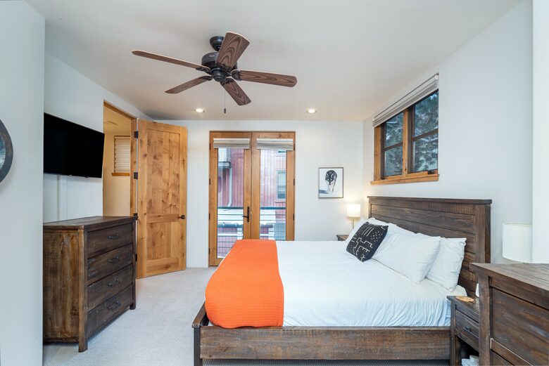 Owl Meadows Condo In The Heart of Telluride - Telluride, Colorado
