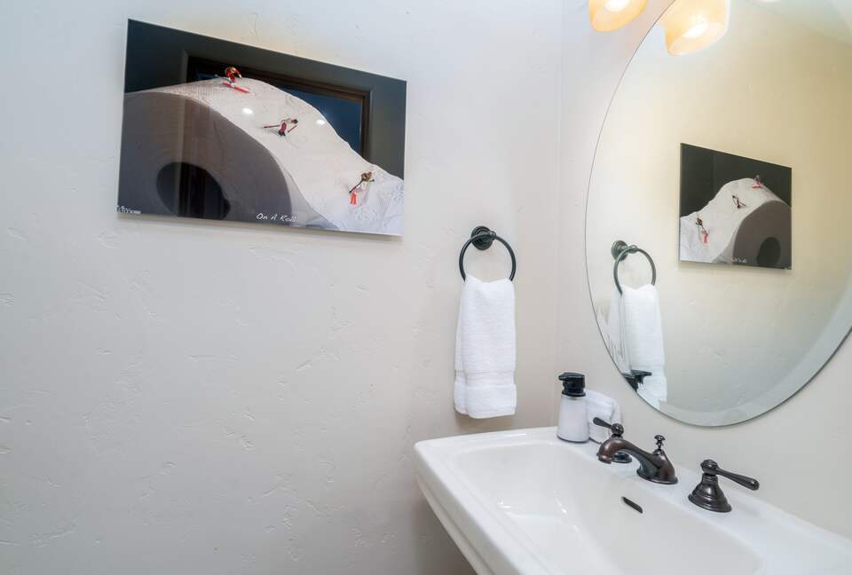 3rd floor powder room