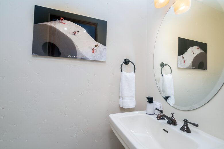 3rd floor powder room