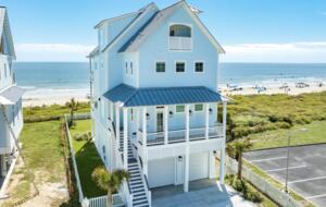 Elegant Gulf-Front Haven in Beachside Village - Galveston, Texas