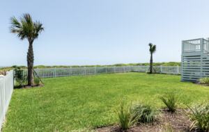 Elegant Gulf-Front Haven in Beachside Village - Galveston, Texas