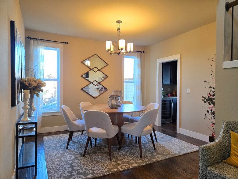 Pacific Northwest Luxe Home Near Woodinville Wineries - Bothell, Washington