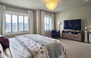 Pacific Northwest Luxe Home Near Woodinville Wineries - Bothell, Washington