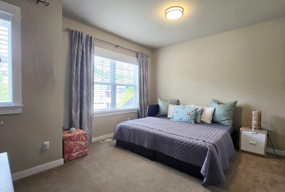 Pacific Northwest Luxe Home Near Woodinville Wineries - Bothell, Washington