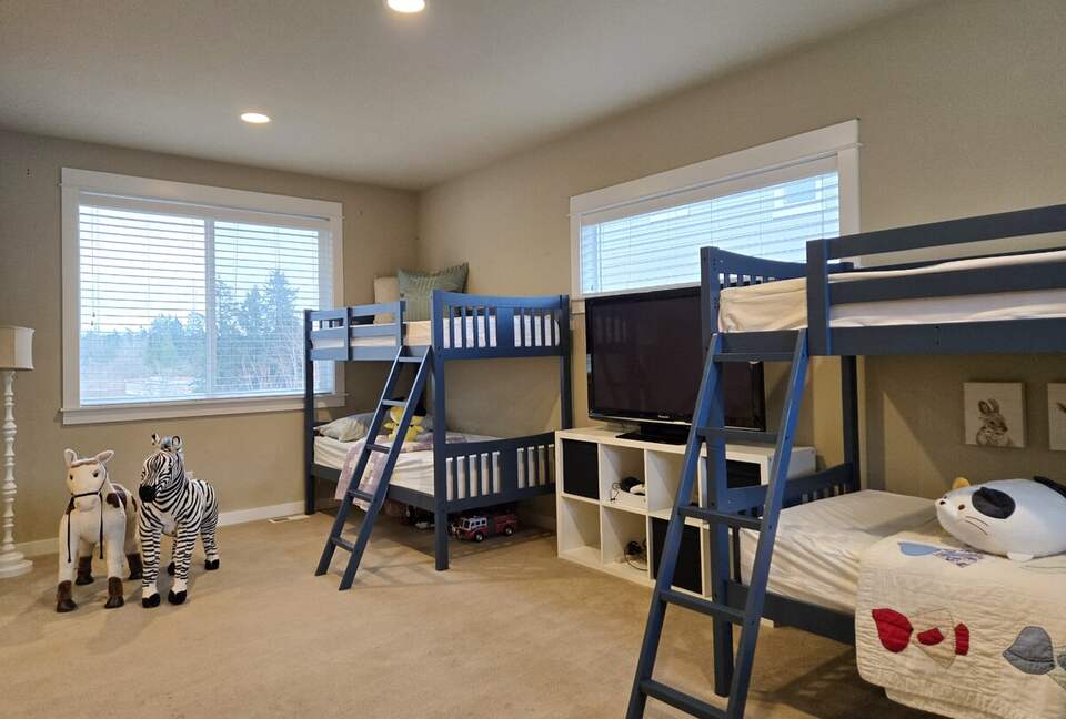 Pacific Northwest Luxe Home Near Woodinville Wineries - Bothell, Washington