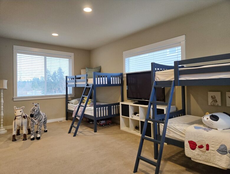 Pacific Northwest Luxe Home Near Woodinville Wineries - Bothell, Washington