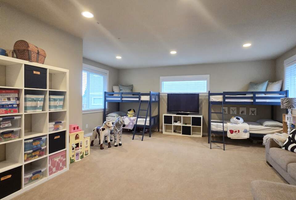 Pacific Northwest Luxe Home Near Woodinville Wineries - Bothell, Washington