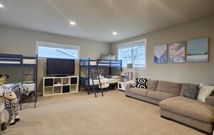 Pacific Northwest Luxe Home Near Woodinville Wineries - Bothell, Washington