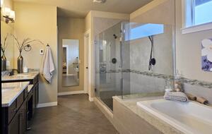 Pacific Northwest Luxe Home Near Woodinville Wineries - Bothell, Washington