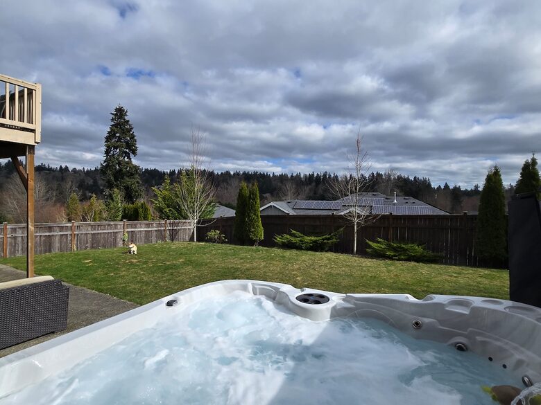 Pacific Northwest Luxe Home Near Woodinville Wineries - Bothell, Washington