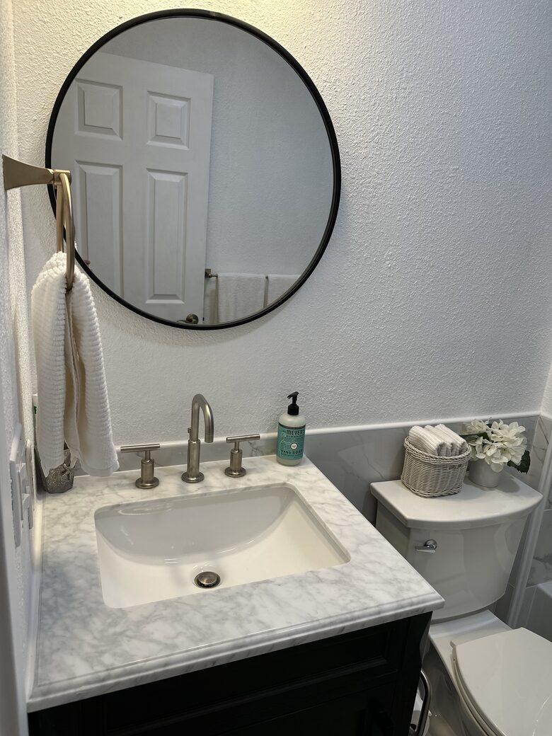 Clearlake Keys Modern Beauty - Clearlake Oaks, California