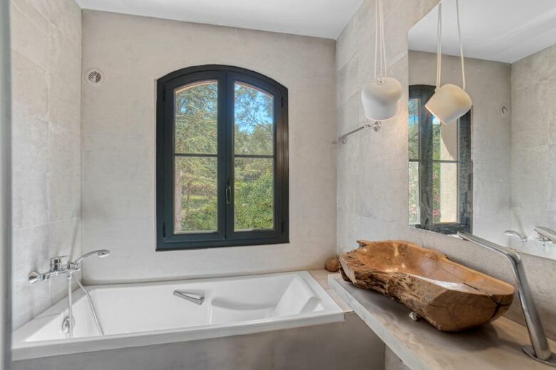 Unique villa in the heart of Valbonne - Valbonne, France