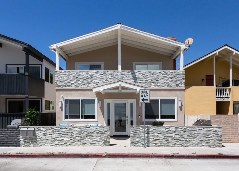 Coastal Sophistication Just Steps from Balboa Beach - Newport Beach, California