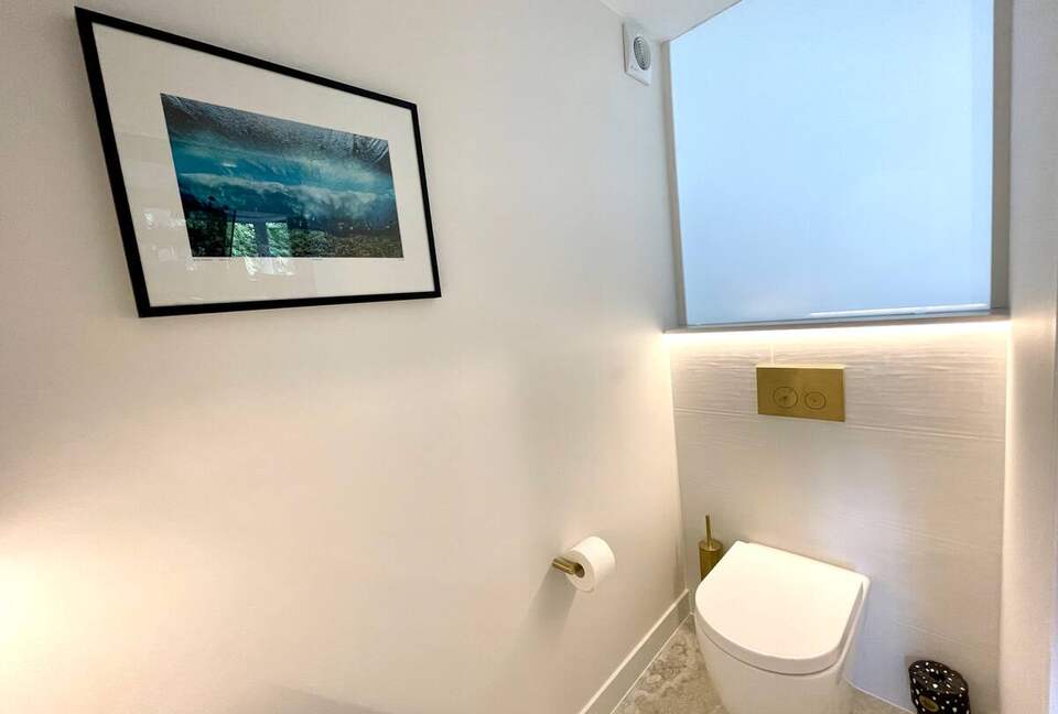 Architectural Coastal Sanctuary Near Byron Bay - Suffolk Park, Australia