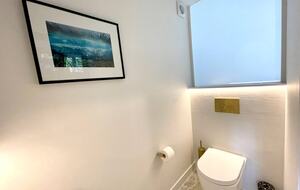 Architectural Coastal Sanctuary Near Byron Bay - Suffolk Park, Australia