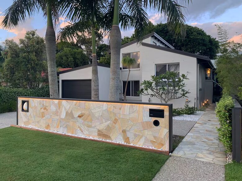 Architectural Coastal Sanctuary Near Byron Bay - Suffolk Park, Australia