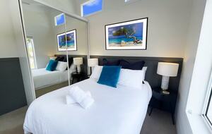 Architectural Coastal Sanctuary Near Byron Bay - Suffolk Park, Australia