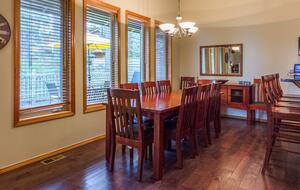 Elegant Escape Under the Pines - Sunriver, Oregon