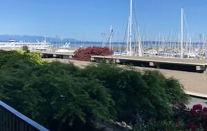 Elegant Waterfront Corner Residence with Sweeping Puget Sound Views - Seattle, Washington