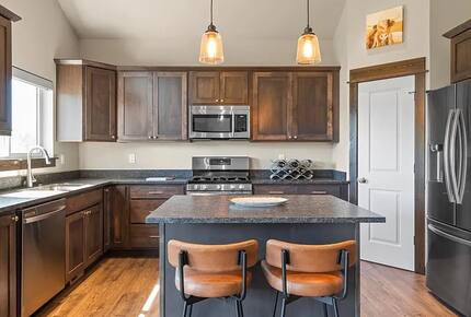 Elegant Whitefish Escape Near Downtown & Nature - Whitefish, Montana