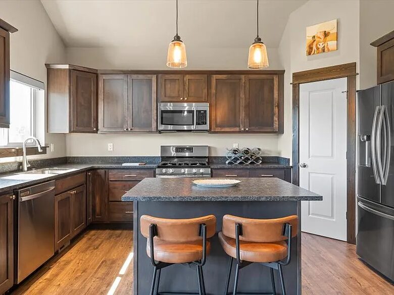 Elegant Whitefish Escape Near Downtown & Nature - Whitefish, Montana