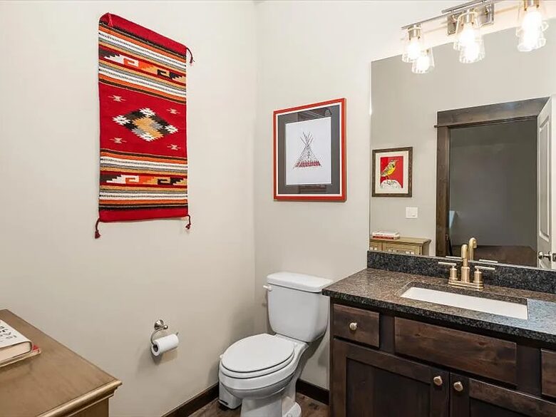 Elegant Whitefish Escape Near Downtown & Nature - Whitefish, Montana