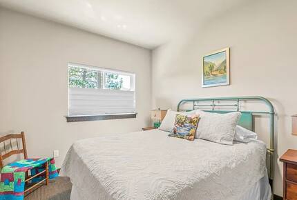 Elegant Whitefish Escape Near Downtown & Nature - Whitefish, Montana