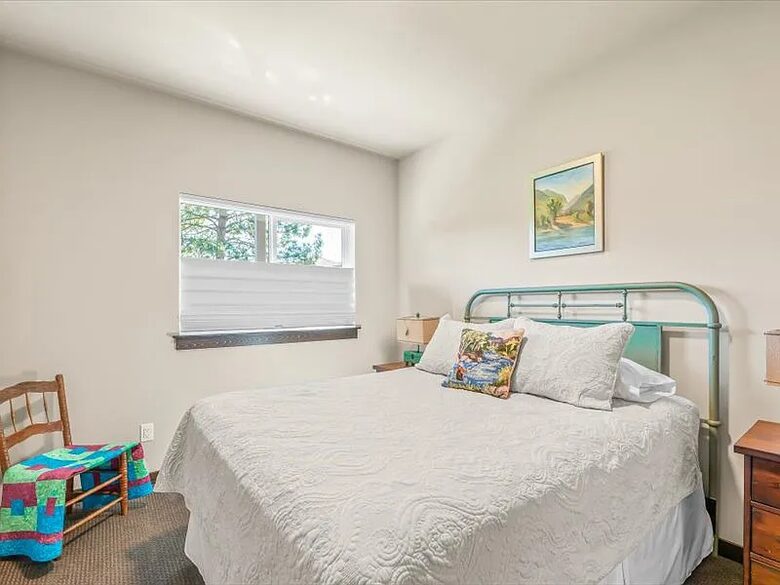 Elegant Whitefish Escape Near Downtown & Nature - Whitefish, Montana