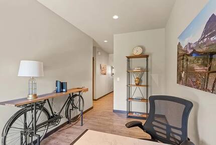 Elegant Whitefish Escape Near Downtown & Nature - Whitefish, Montana