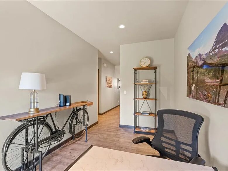 Elegant Whitefish Escape Near Downtown & Nature - Whitefish, Montana
