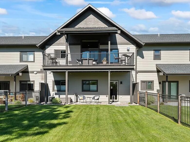Elegant Whitefish Escape Near Downtown & Nature - Whitefish, Montana