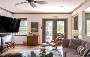 Refined Hill Country Retreat on 30 Acres - Driftwood, Texas