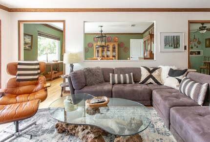 Refined Hill Country Retreat on 30 Acres - Driftwood, Texas