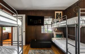 Refined Hill Country Retreat on 30 Acres - Driftwood, Texas